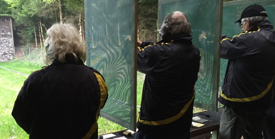 Pistolenschiessen in Gysenstein